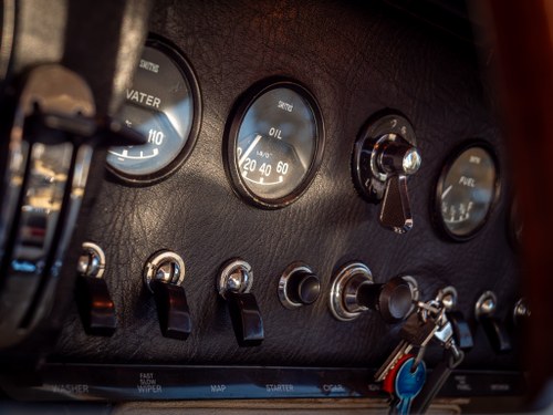 1967 Jaguar E-Type Series 1 4.2-Litre Fixed Head Coupé zum Verkauf (Bild 54 von 176)