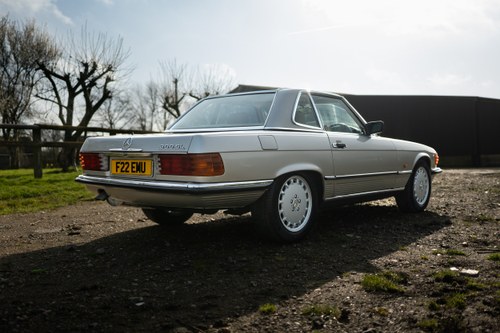 1988 Mercedes-Benz R107 300SL For Sale (picture 3 of 295)