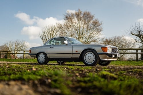 1988 Mercedes-Benz R107 300SL For Sale (picture 9 of 295)