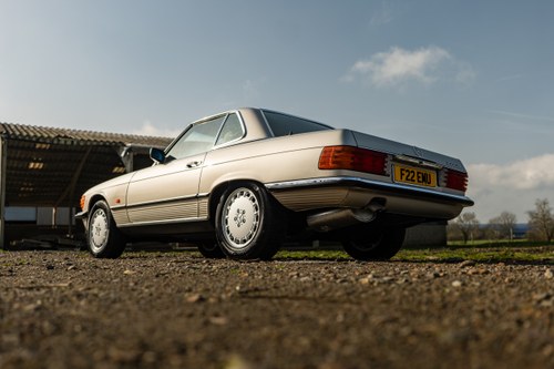 1988 Mercedes-Benz R107 300SL For Sale (picture 40 of 295)
