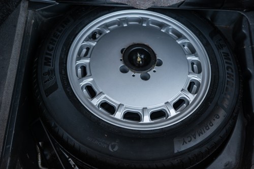 1988 Mercedes-Benz R107 300SL For Sale (picture 134 of 295)