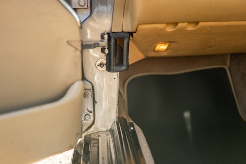 1988 Mercedes-Benz R107 300SL For Sale (picture 71 of 295)