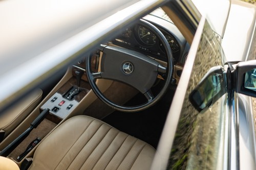 1988 Mercedes-Benz R107 300SL For Sale (picture 82 of 295)