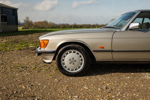 1988 Mercedes-Benz R107 300SL For Sale (picture 161 of 295)