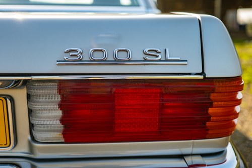 1988 Mercedes-Benz R107 300SL For Sale (picture 162 of 295)