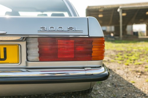 1988 Mercedes-Benz R107 300SL For Sale (picture 170 of 295)