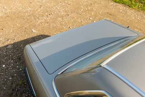 1988 Mercedes-Benz R107 300SL For Sale (picture 171 of 295)