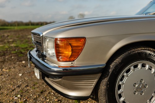 1988 Mercedes-Benz R107 300SL For Sale (picture 176 of 295)
