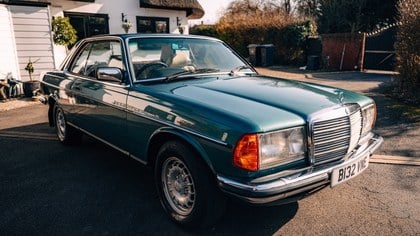 Mercedes 230 230 CE
