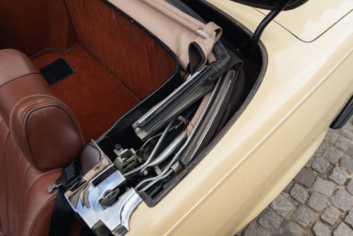 1974 Mercedes-Benz 450 SL R107 For Sale (picture 135 of 188)