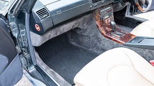 2001 Mercedes-Benz SL320 R129 Designo Allanite Edition à vendre (picture 70 of 244)