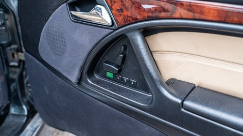 2001 Mercedes-Benz SL320 R129 Designo Allanite Edition à vendre (picture 87 of 244)