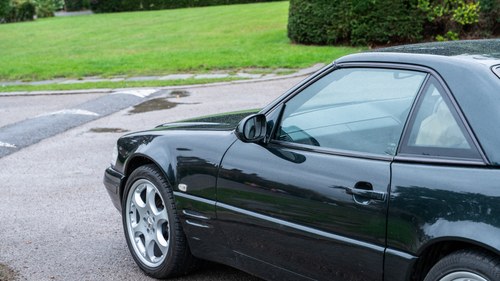 2001 Mercedes-Benz SL320 R129 Designo Allanite Edition à vendre (picture 153 of 244)