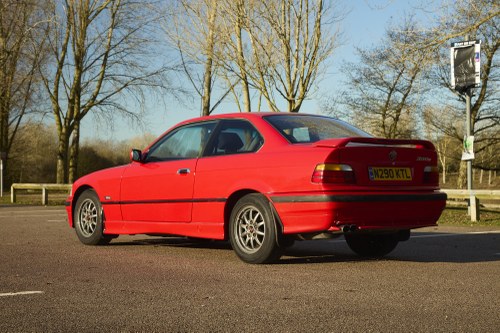 1995 BMW 318is (E36) En venta (imagen 22 de 145)