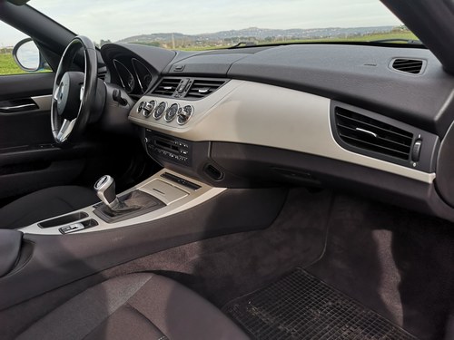 2011 BMW Z4 E89 SDrive23i 2.5L Manual For Sale (picture 60 of 86)