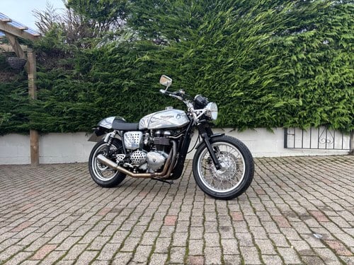 2005 Triumph Thruxton till salu (bild 16 av 43)