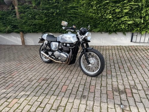 2005 Triumph Thruxton till salu (bild 18 av 43)