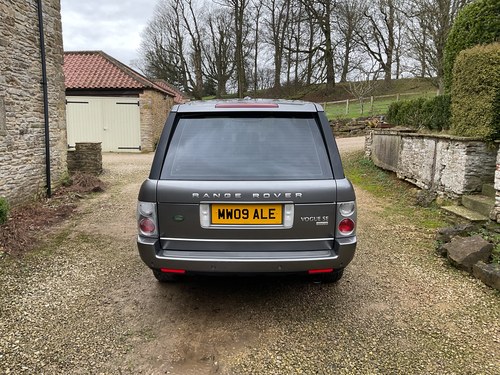 2009 Land Rover Range Rover Vogue 3.6 T/D SE till salu (bild 4 av 90)