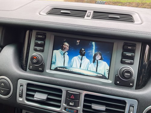 2009 Land Rover Range Rover Vogue 3.6 T/D SE till salu (bild 16 av 90)