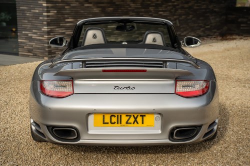 2011 Porsche 911 Gen 2 Turbo 3.8 PDK Sport Chrono Cabriolet till salu (bild 9 av 138)