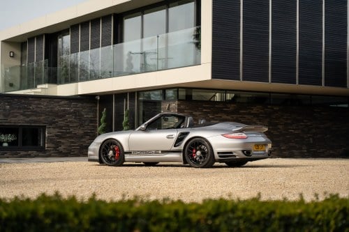 Imagem 2 de 2011 Porsche 911 Turbo S 997
