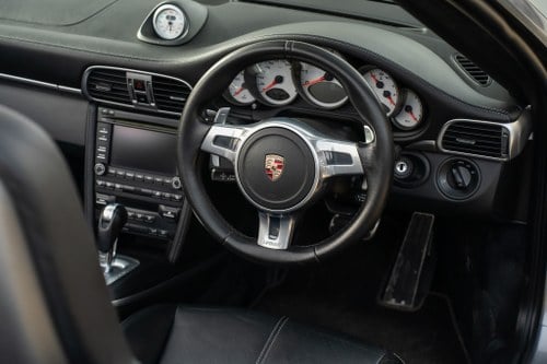 2011 Porsche 911 Gen 2 Turbo 3.8 PDK Sport Chrono Cabriolet till salu (bild 32 av 138)