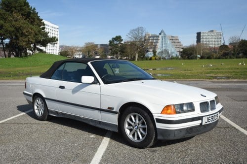 1997 BMW E36 318i Convertible Automatic For Sale (picture 10 of 155)