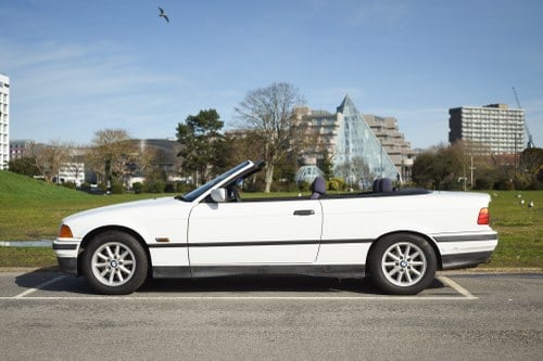 1997 BMW E36 318i Convertible Automatic For Sale (picture 12 of 155)