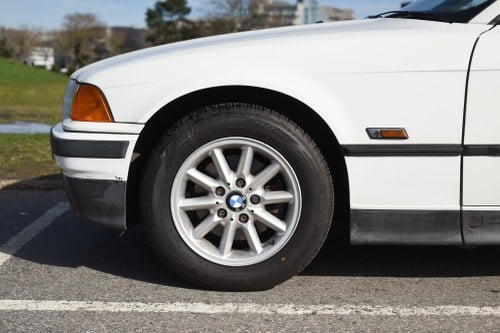 1997 BMW E36 318i Convertible Automatic For Sale (picture 22 of 155)
