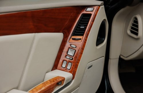 2005 Cadillac XLR 4.6L Roadster LHD For Sale (picture 9 of 47)