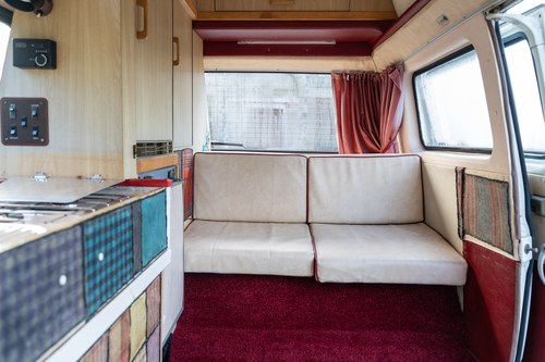 1990 Volkswagen T25 High-Top Autohaus Komet Camper In vendita (immagine 40 di 139)