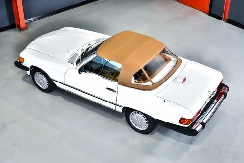 1987 Mercedes-Benz R107 560SL Te koop (foto 34 van 142)