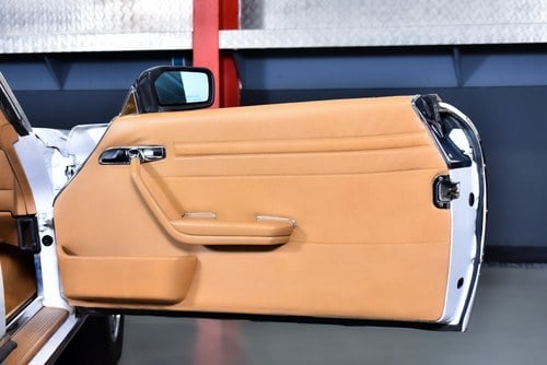 1987 Mercedes-Benz R107 560SL Te koop (foto 60 van 142)