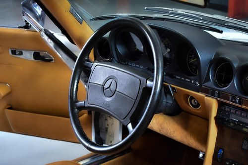 1987 Mercedes-Benz R107 560SL Te koop (foto 67 van 142)
