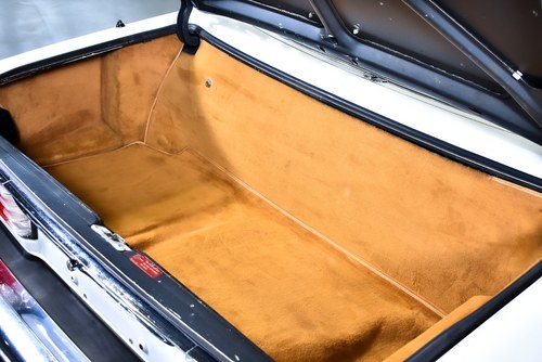 1987 Mercedes-Benz R107 560SL Te koop (foto 79 van 142)