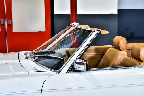 1987 Mercedes-Benz R107 560SL Te koop (foto 100 van 142)