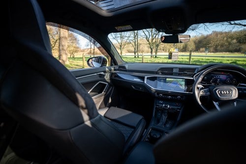 2021 Audi F3 RS Q3 TFSI Quattro Sport Edition For Sale (picture 26 of 85)