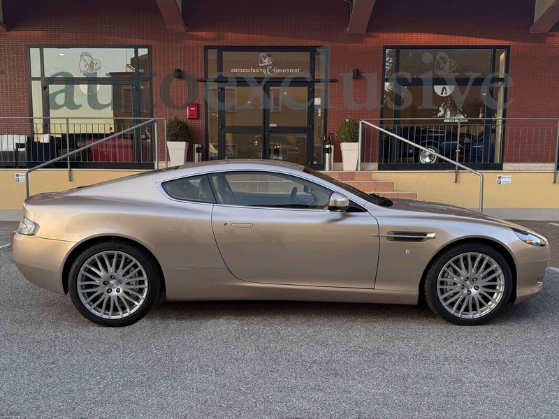 2010 Aston Martin DB9 - 2 2010 Aston Martin DB9 - 2