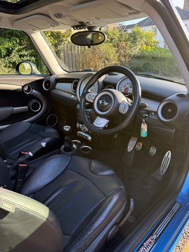 2006 MINI John Cooper Works Te koop (foto 28 van 50)