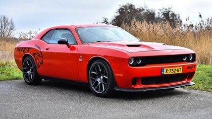Dodge Challenger SRT8