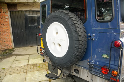 2010 Land Rover Defender 110 till salu (bild 103 av 212)