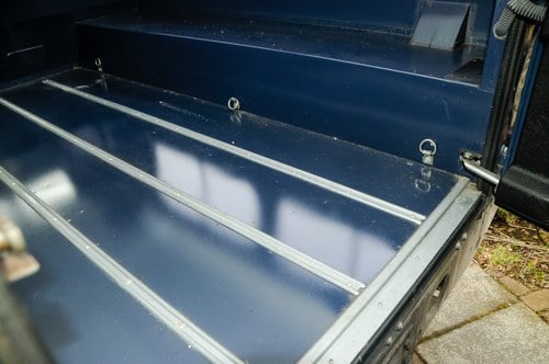 2010 Land Rover Defender 110 till salu (bild 77 av 212)