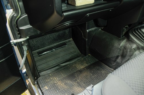 2010 Land Rover Defender 110 till salu (bild 52 av 212)