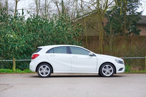 2013 Mercedes-Benz A180 BlueEfficiency Sport W176 till salu (bild 2 av 155)