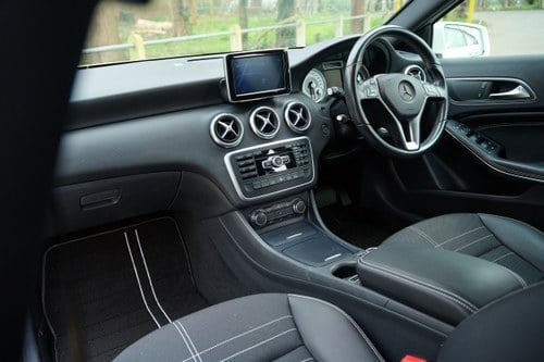 2013 Mercedes-Benz A180 BlueEfficiency Sport W176 till salu (bild 14 av 155)