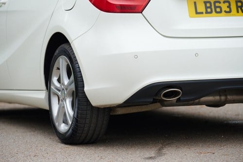 2013 Mercedes-Benz A180 BlueEfficiency Sport W176 till salu (bild 108 av 155)