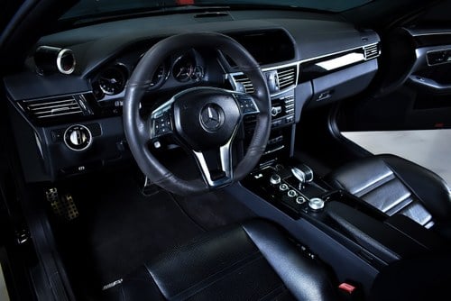2012 Mercedes-Benz E63 AMG Sedan 5,5L V8 till salu (bild 36 av 118)