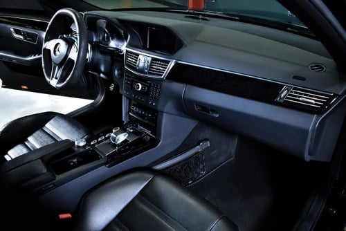 2012 Mercedes-Benz E63 AMG Sedan 5,5L V8 till salu (bild 52 av 118)