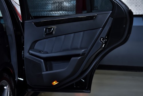 2012 Mercedes-Benz E63 AMG Sedan 5,5L V8 till salu (bild 59 av 118)