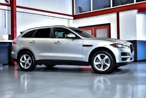 2017 Jaguar F-Pace 35t SUV Premium 3,0L V6 till salu (bild 7 av 82)